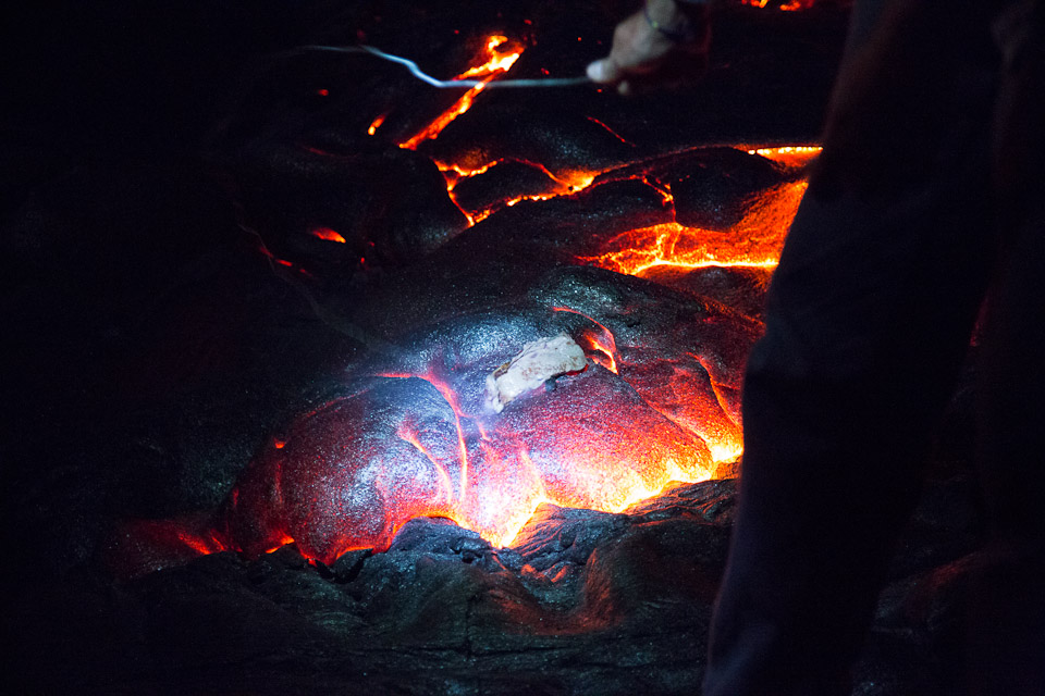 3L9A0704.jpg Coulee de lave de nuit - Copyright : See Otherwise 2012 - 2025