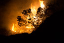 Coulee de lave de nuit - Copyright : See Otherwise 2012 - 2023