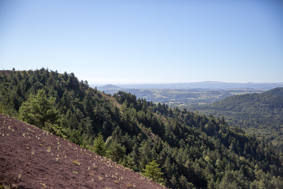 3L9A5560.jpg Le Puy de Lassolas - Copyright : See Otherwise 2012 - 2025