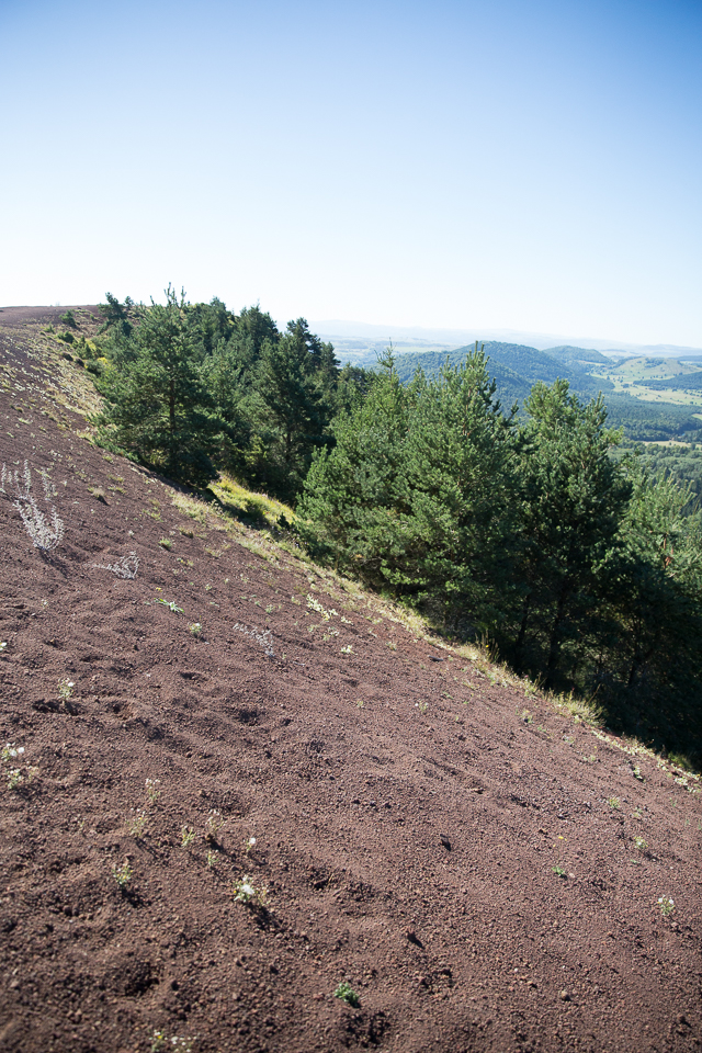 3L9A5569.jpg Le Puy de Lassolas - Copyright : See Otherwise 2012 - 2025