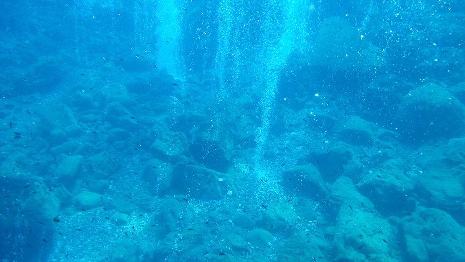 IMGP2742.jpg Panarea - solfatare - Copyright : See Otherwise 2012 - 2025