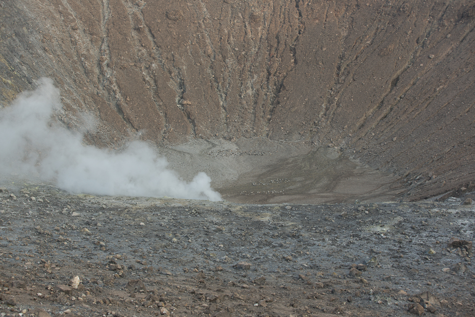 3L9A1337.jpg Volcan Vulcano - Copyright : See Otherwise 2012 - 2024